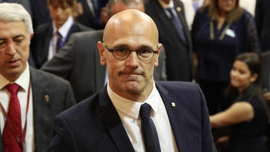 Romeva, durant l&#039;acte de jurament de la constitució al Senat