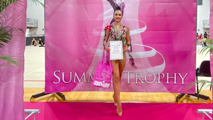 Leticia Batista triunfa en el ‘Summer Trophy’