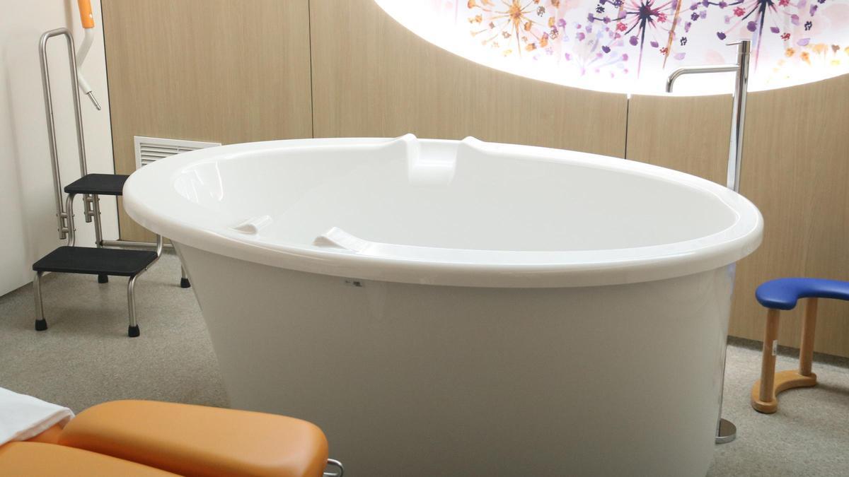 El hospital Vall d'Hebron de Barcelona incorpora una bañera para