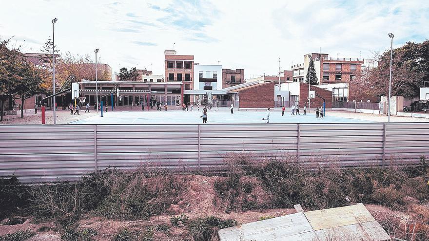 Las familias del colegio Cervantes de Alboraia piden acelerar las obras