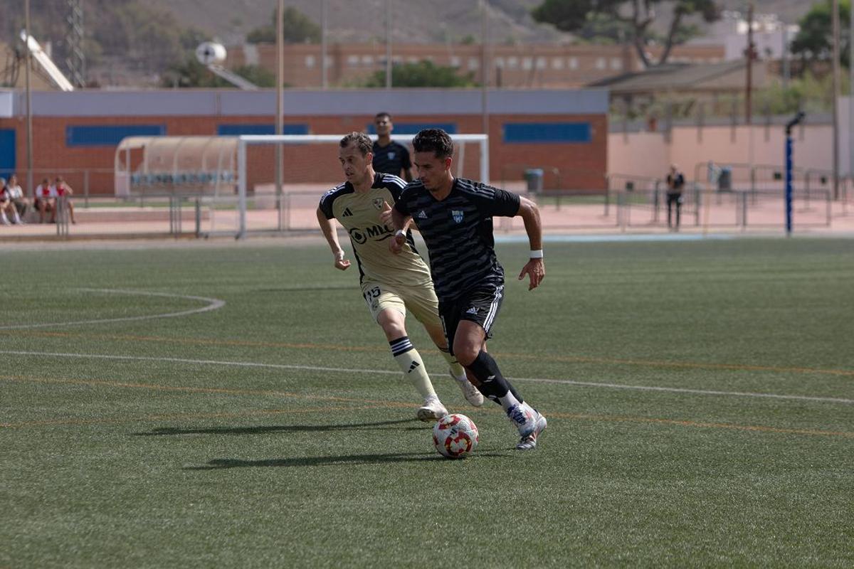 Todas las imágenes del encuentro entre La Unión y el Deportivo Linares Todas las imágenes del encuentro entre La Unión y el Deportivo Linares