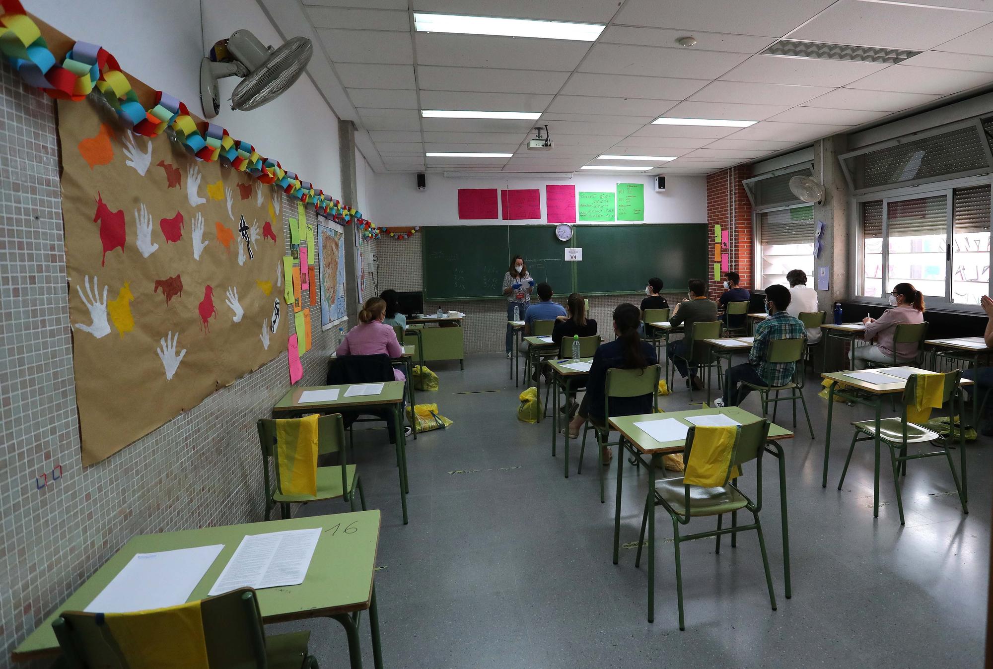 Así ha sido el examen de oposiciones a maestros de secundaria en el IES de Benicalap