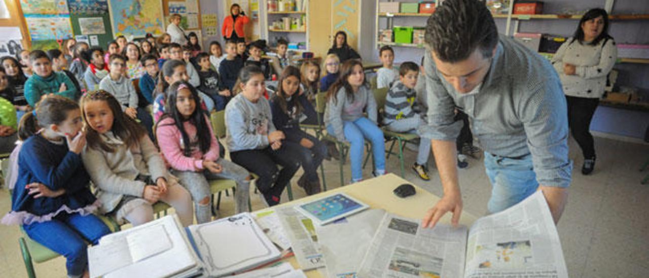 La charla de ayer del equipo de FARO DA ESCOLA en el colegio vilagarciano de Rubiáns.