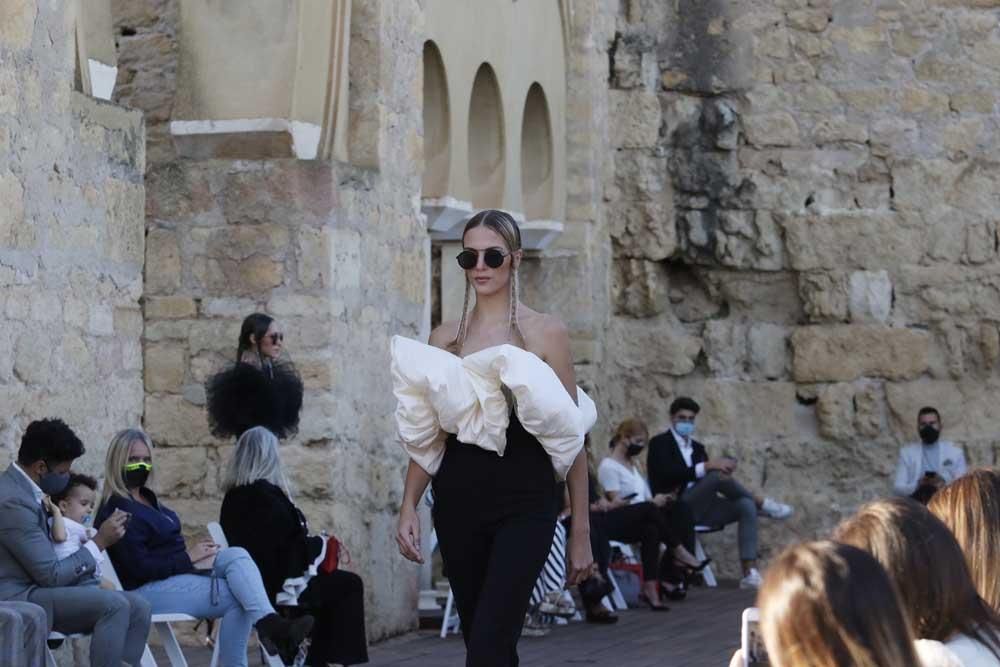 Juana Martín desfila en Medina Azahara