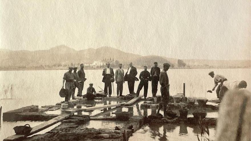 La pesquera Santa Rosa en construcció, encara sense fonaments, l’any 1927