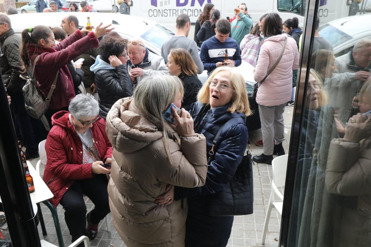 El bar Brindis de Calatayud ha vendido íntegramente uno de los dos cuatros premios de la Lotería de Navidad