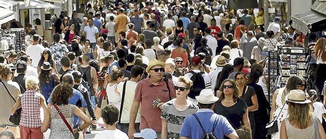 Las Ramblas perderán su sello característico, la accesibilidad que han aprovechado los asesinos.