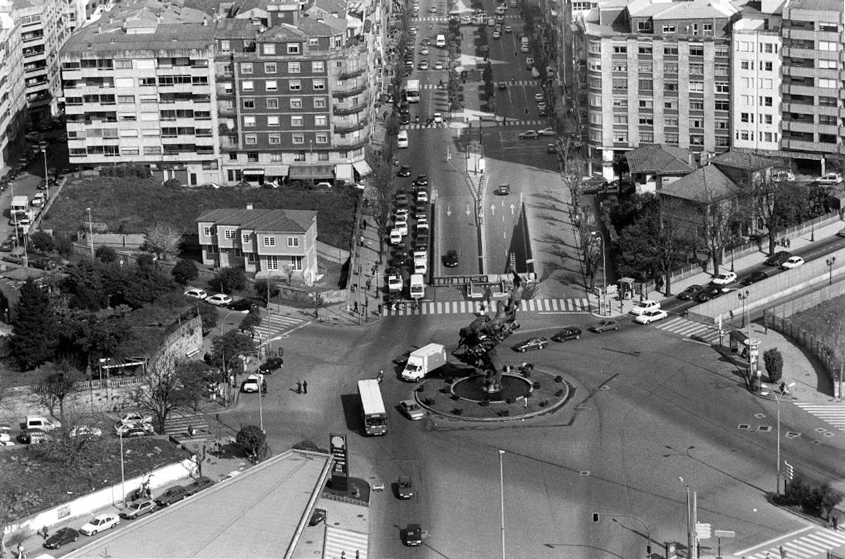 Las vidas de la puerta de bienvenida a Vigo: del cruce de caminos a la semipeatonalización