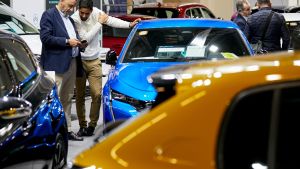 El precio del vehículo de ocasión se dispara un 6,4%, la tercera mayor subida desde 2022