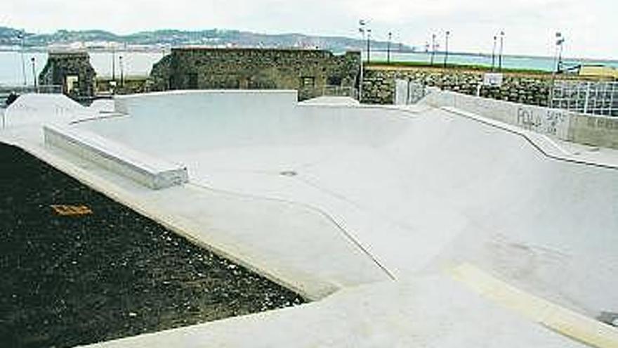 Nueva pista de skate en el barrio gijonés de Cimavilla.