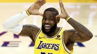 LeBron James se pone la capa de superhéroe en una enorme remontada de los Lakers