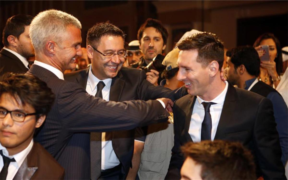 Bartomeu y Bordas saludan a Messi