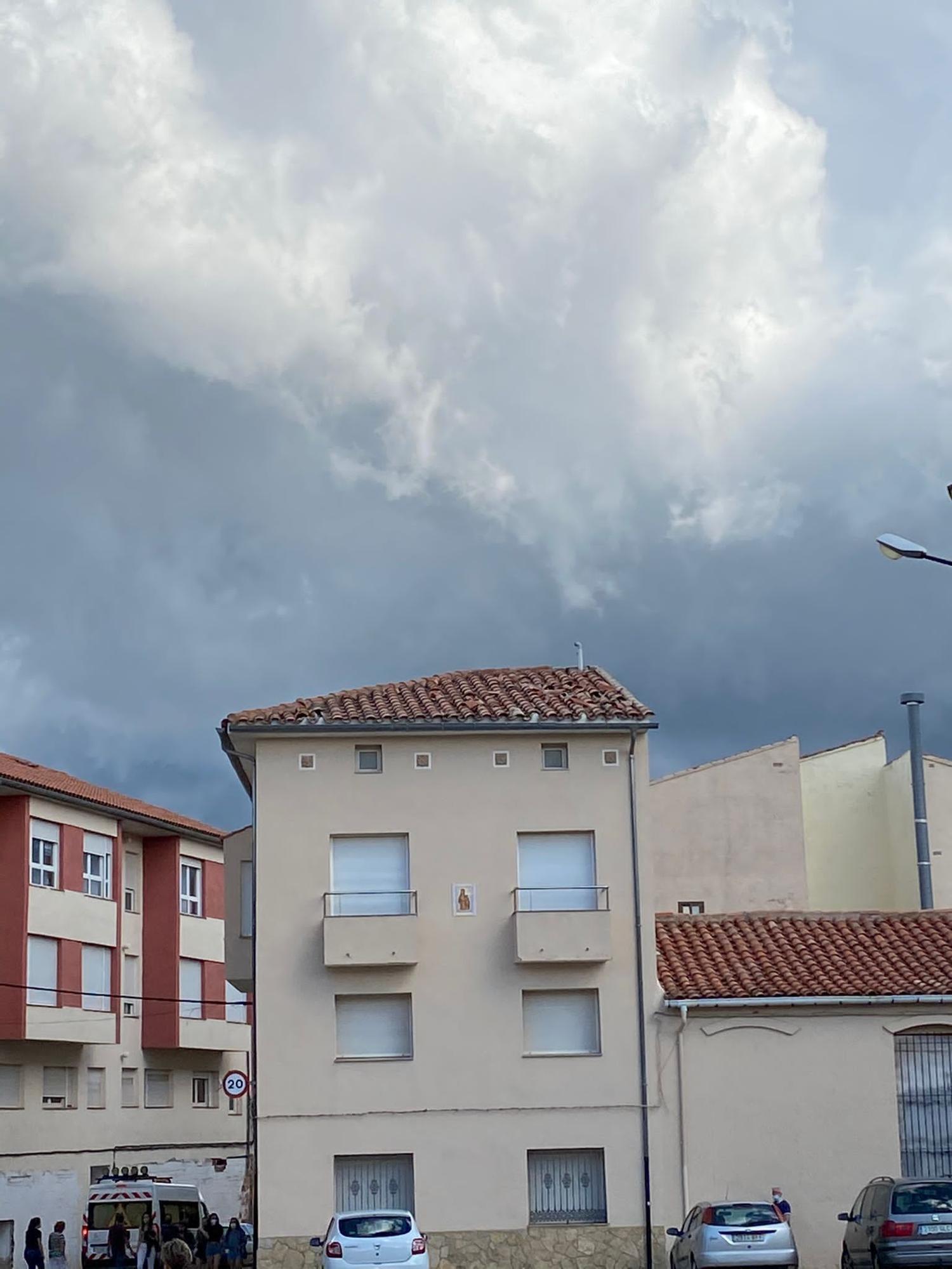 Las mejores imágenes del tornado histórico que ha sorprendido a Vilafranca