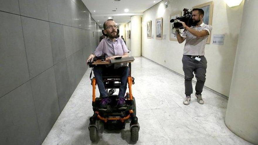 El Congreso ultima una reforma de 258.000 euros para que Echenique acceda a su escaño