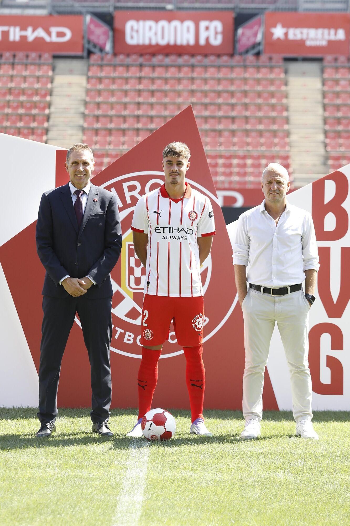 Girona. Estadi de Montilivi. Presentacio Hugo Rincon nou jugador del Girona FC. Delfi Geli. Quique Carcel.