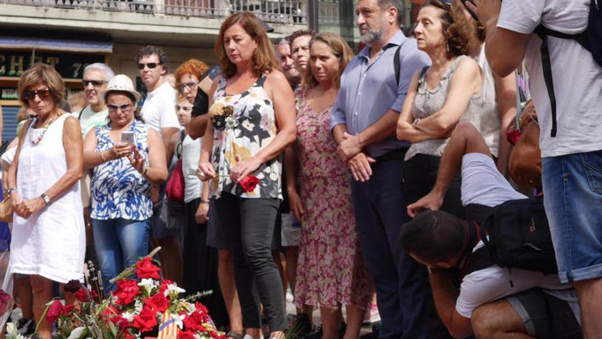 Armengol y Viviana de Sans, en la ofrenda balear en Barcelona