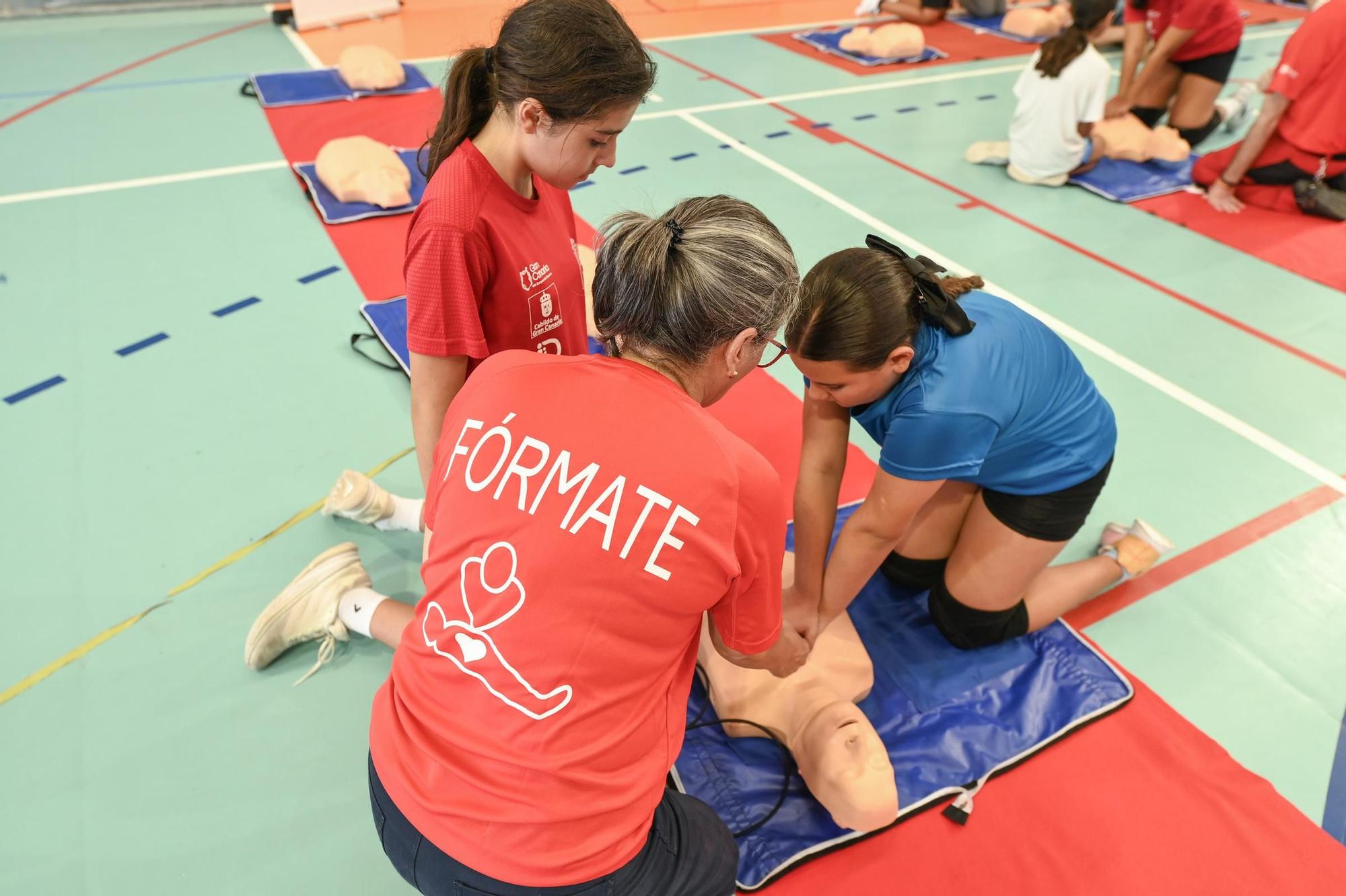 La cantera del CV San Roque aprende a salvar vidas