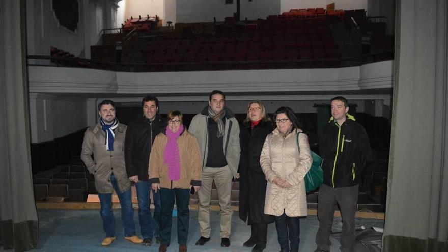 Visita de ediles al cine Capitol en la pasada legislatura.