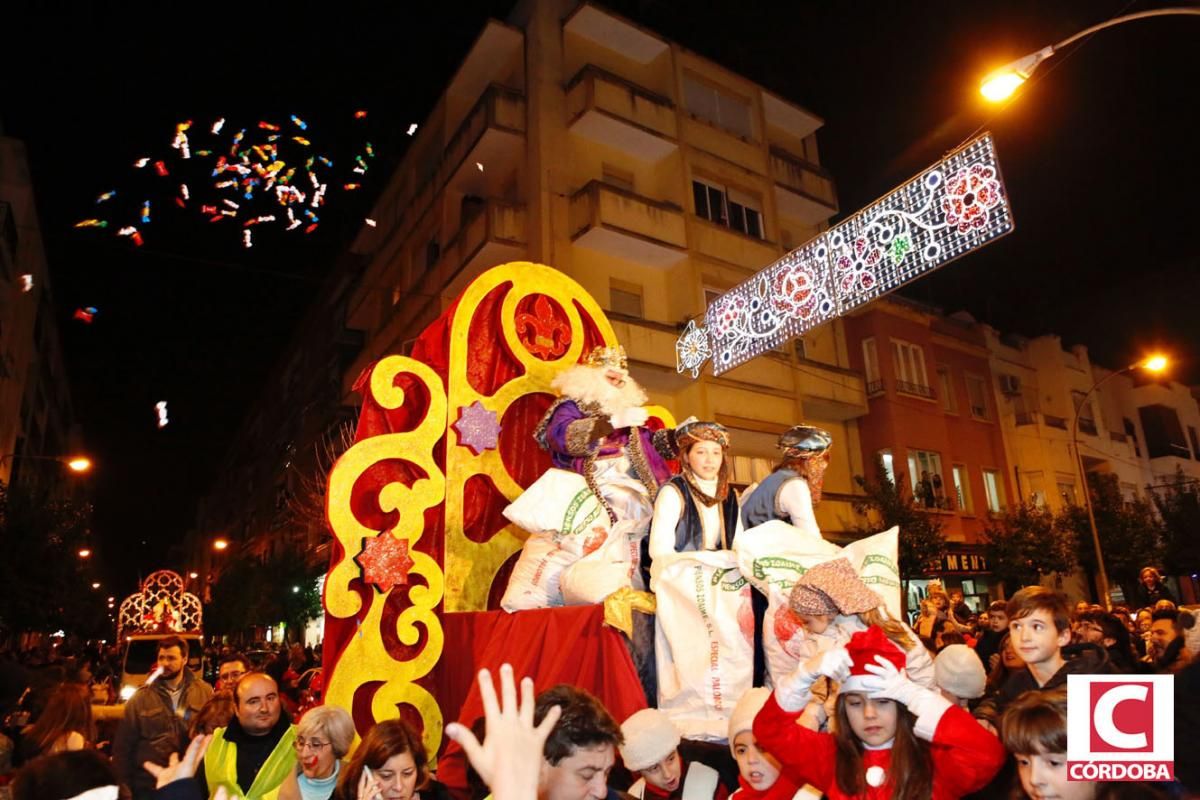 FOTOGALERÍA / Cabalgata de los Reyes Magos en Córdoba