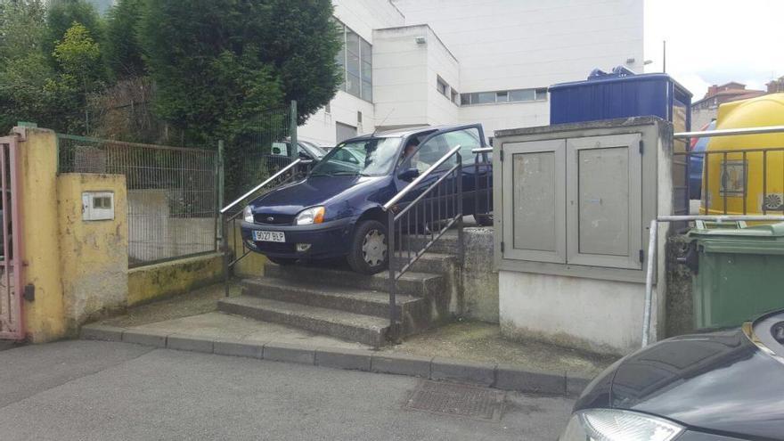 Así quedó el coche