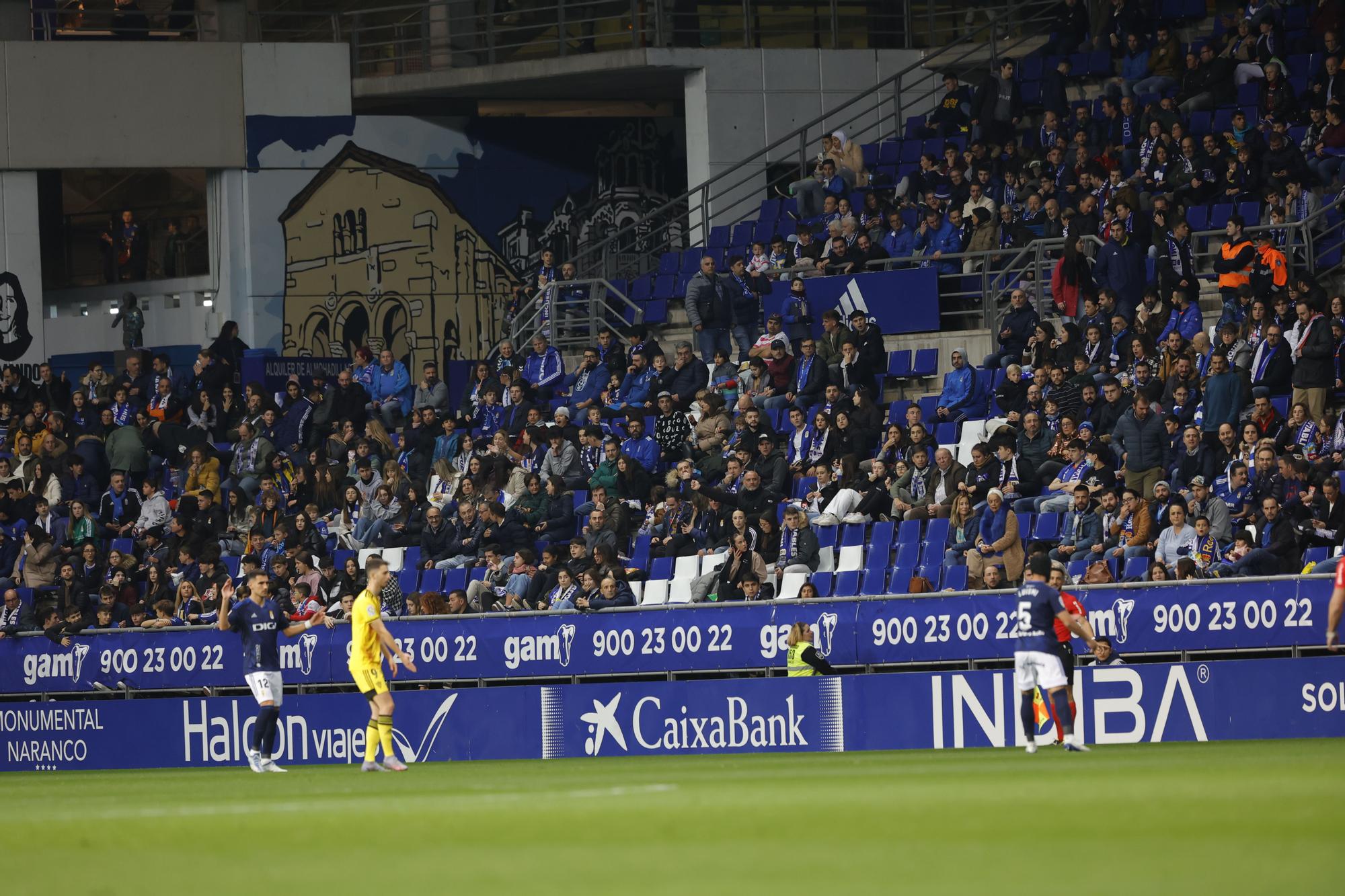 EN IMÁGENES: El Oviedo gana en casa por 1-0 frente al Mirandés