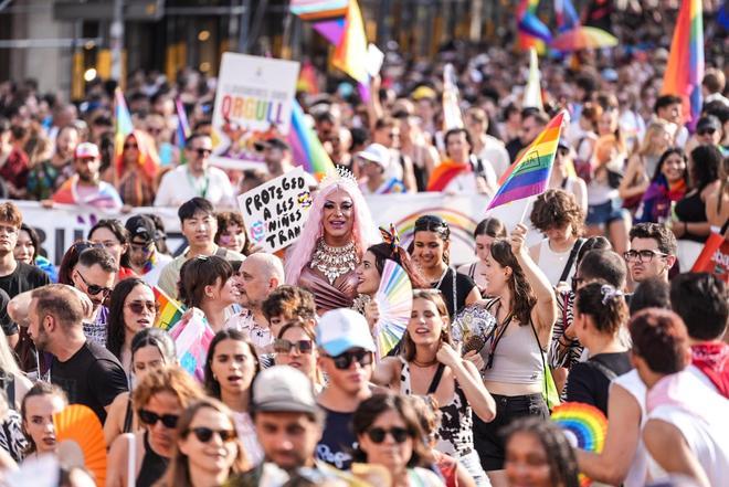 Empieza el desfile del Orgullo LGTBI en Barcelona