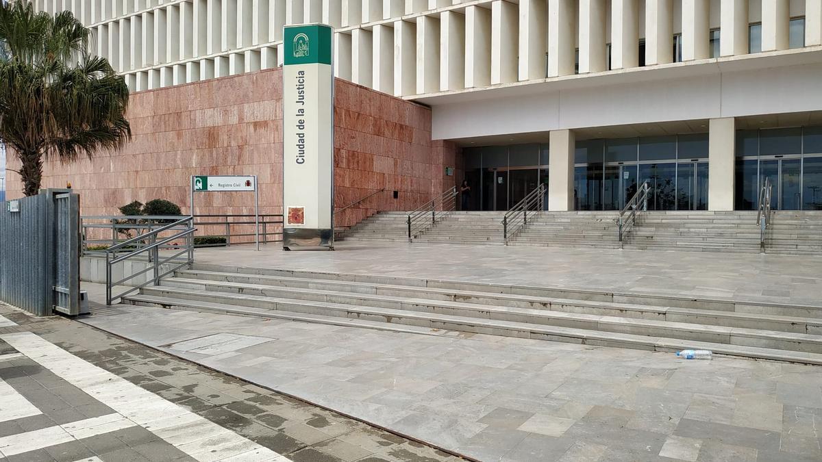 Fachada de la Ciudad de la Justicia de Málaga.