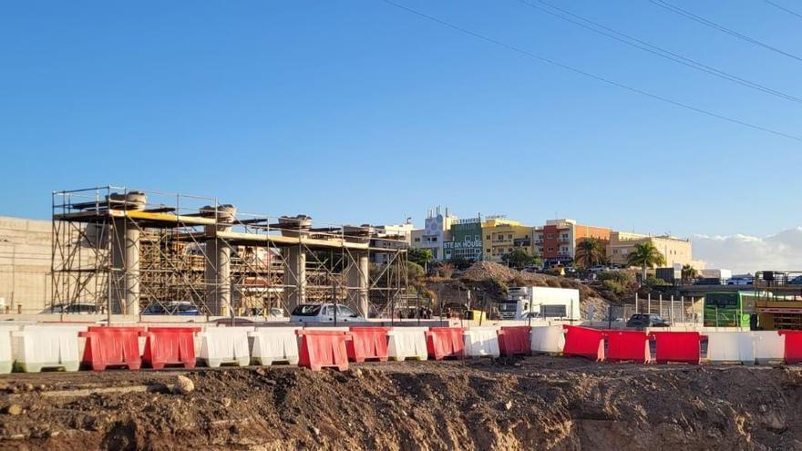 Cierre de la autopista del sur de Tenerife en Las Chafiras por la obra del nuevo enlace