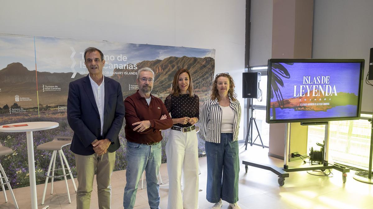 José Juan Lorenzo, Yuri Millares, Jéssica de León y Mónica Palacios en la presentación de la campaña ‘Islas de Leyenda’.
