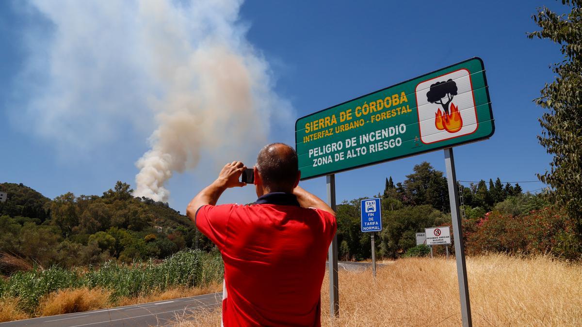 Incendio ocurrido el miércoles en la Sierra, donde hay una gran cantidad de viviendas irregulares.