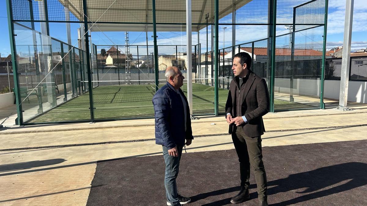 El vicepresidente Héctor Folgado visita una actuación en la Salzadella.