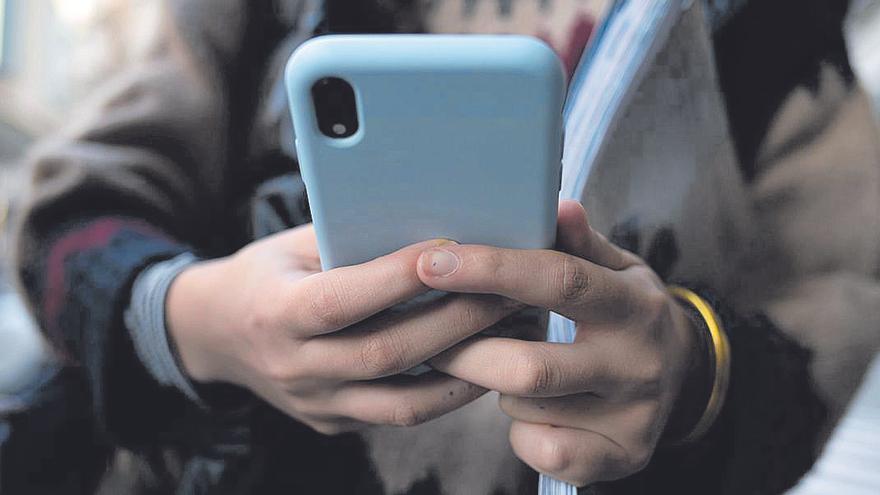 A veces uno llama a alguien y no te coge pero a continuación te escribe un whatsapp