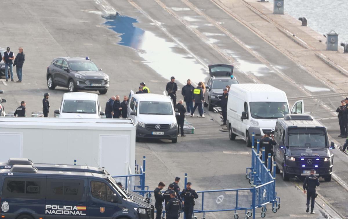 Varios detenidos en una operación antidroga en el puerto de A Coruña