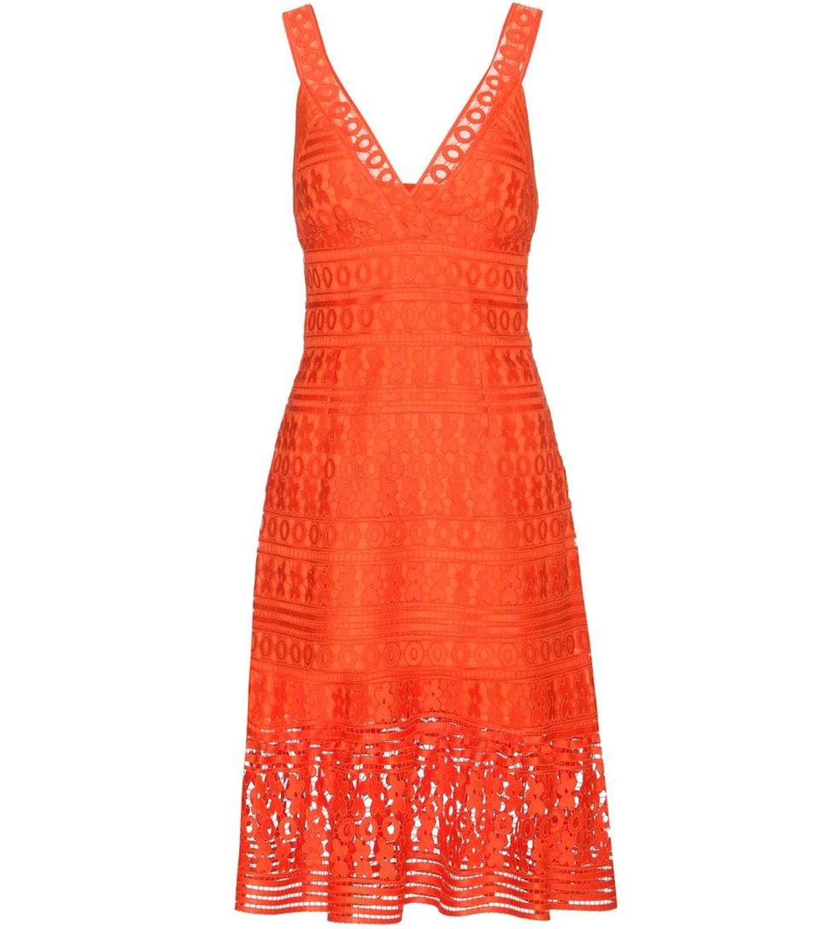 Vestidos ligeros para sobrevivir al calor: naranja sin mangas