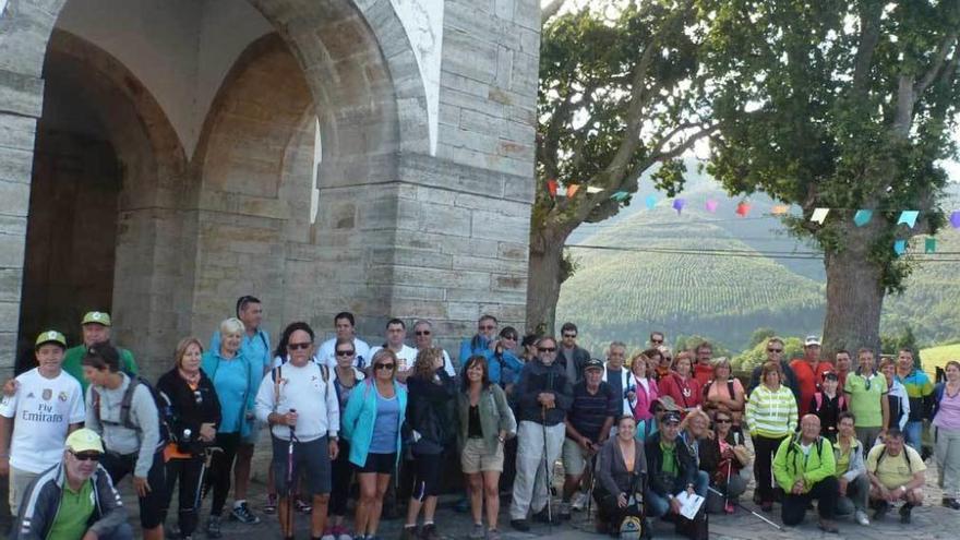 El grupo de montaña &quot;La Chiruca&quot;, durante una de sus salidas.