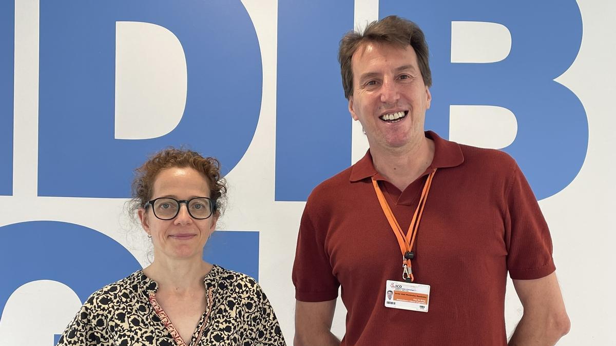 Els investigadors de l'Institut d'Investigació Biomèdica de Girona Dr. Josep Trueta (IDIBGI), Elisabet Cuyàs i Javier Menéndez.