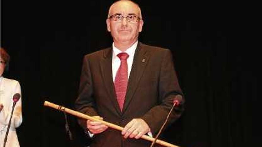 L&#039;alcalde de Blanes, Josep Marigó, el juny de 2011 durant l&#039;acte de constitució del nou ajuntament.