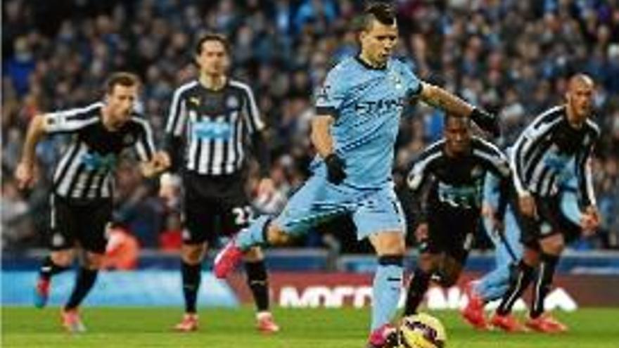 El Manchester City goleja abans de rebre el Barça