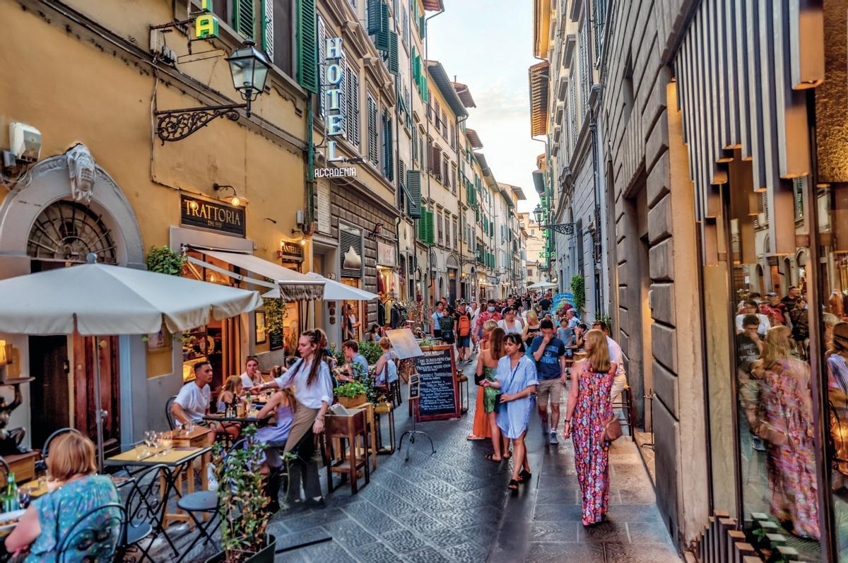 Via Faenza de Florencia.