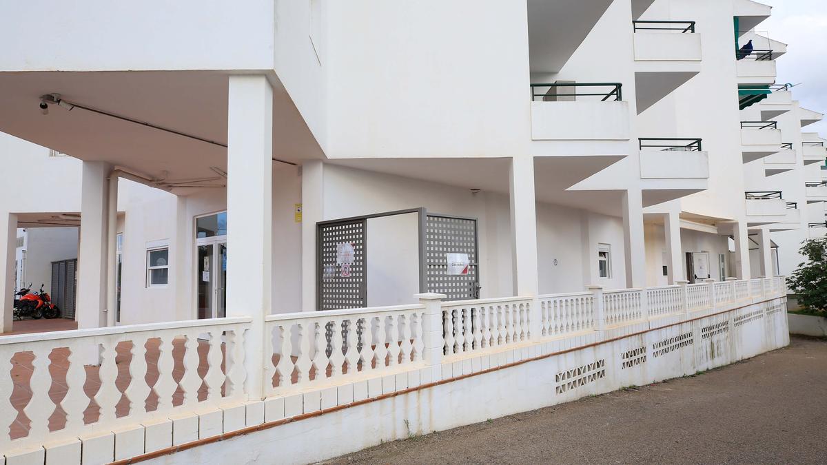 Centro de salud de Cala de Bou que está previsto ampliar, según el PSOE.
