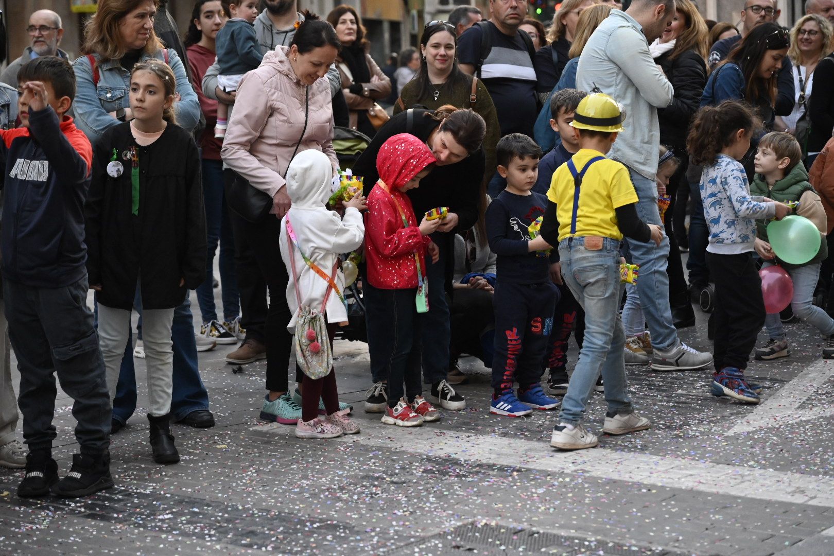 Desfile de collas y carros