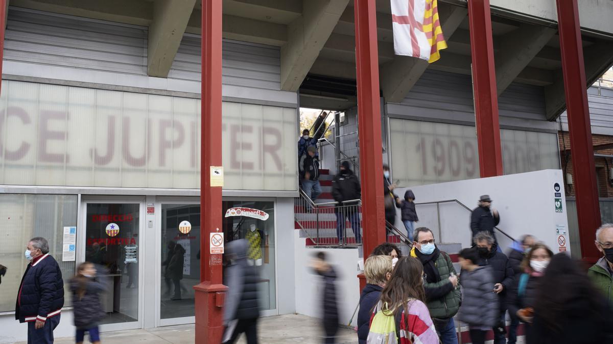 Un passeig per la història del Poblenou i la Verneda a través del CE Júpiter, el seu mític club de futbol