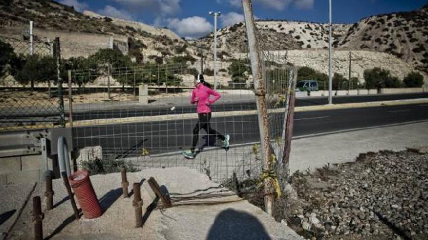 Costas desbloquea la construcción del sendero marítimo Albufereta-Postiguet