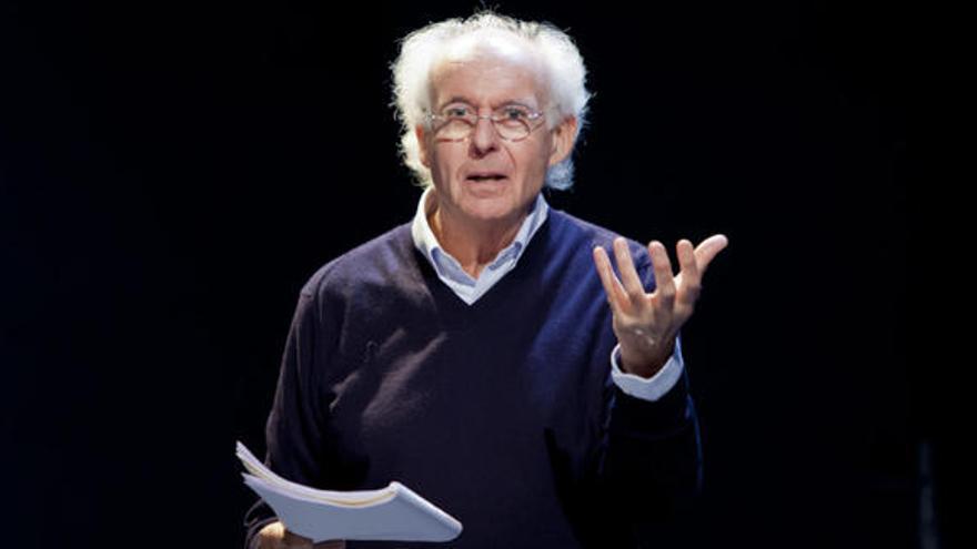 Roger-Pol Droit, durante la presentación de su libro.