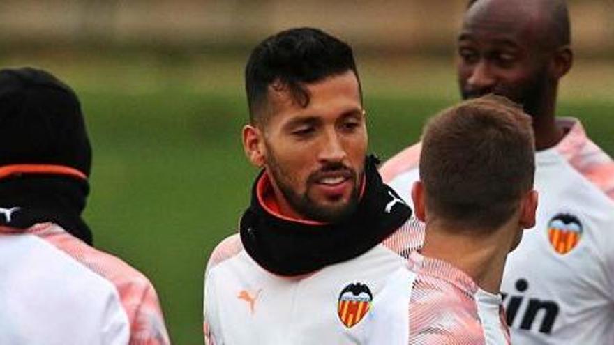 Ezequiel Garay, futbolista del Valencia, positivo en coronavirus.
