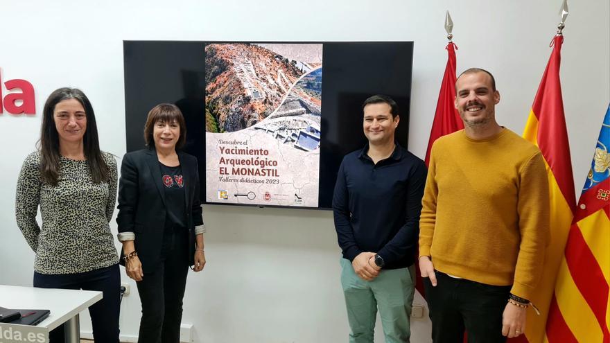 Estudiantes del CIPFP Valle de Elda organizan una ruta para dar a conocer la historia de la ciudad