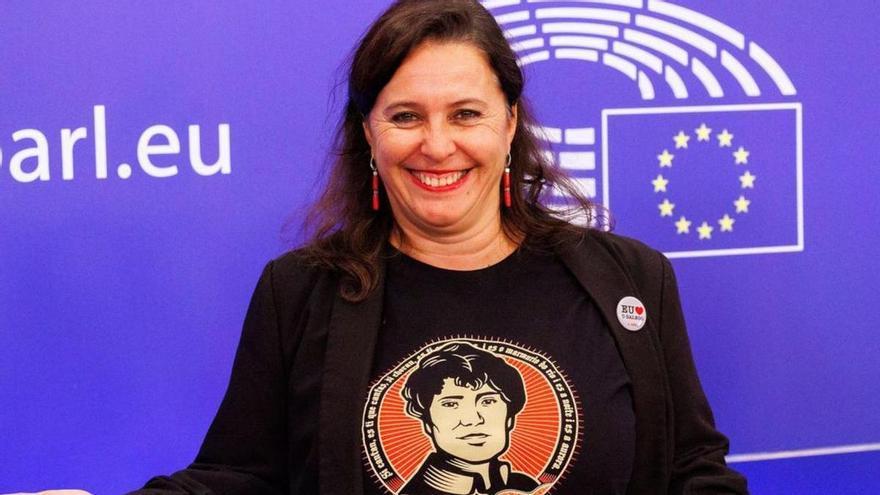 Ana Miranda se rodea de Bieito Lobeira y Rogelio Santos en la candidatura de las europeas