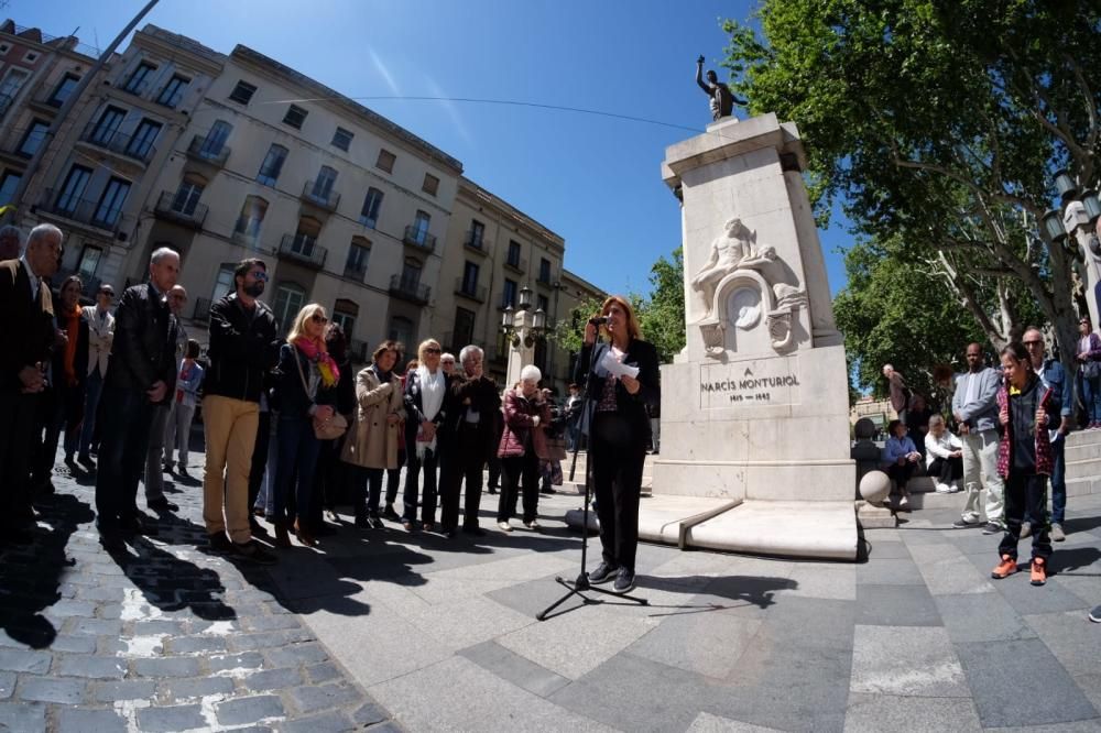 Visita al monument a Narcís Monturiol