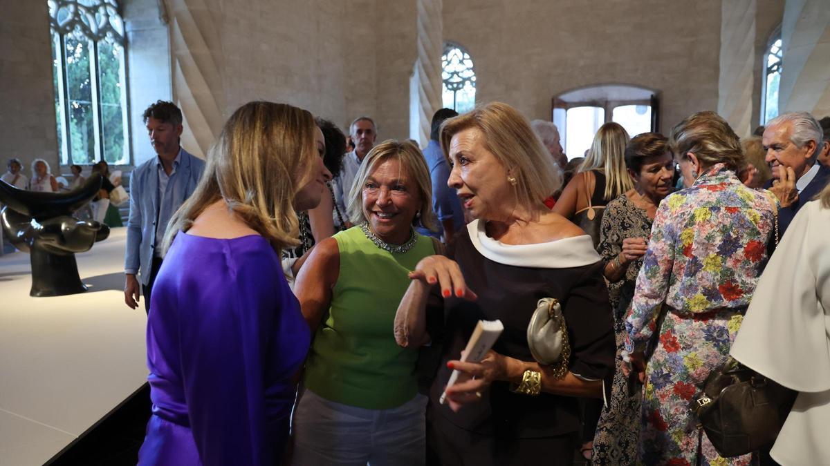 Marga Prohens, Dolça Mulet i Maria Antònia Munar, en la inauguració de la mostra de Miró en la Llotja.
