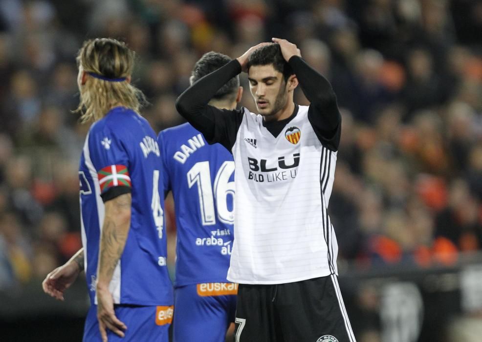 Valencia - Alavés, en imágenes